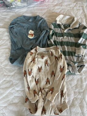 Long sleeve onesie set carters and old navy